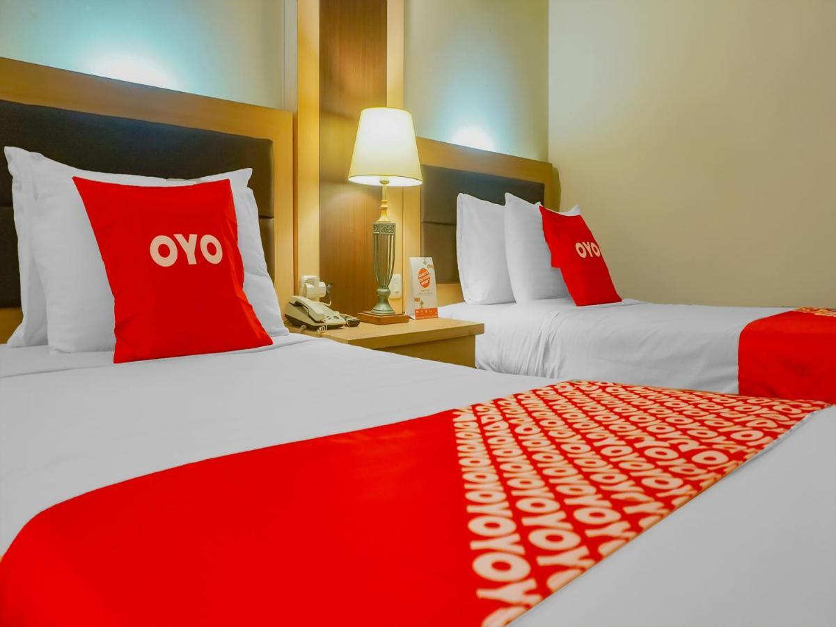 OYO 3967 Hotel Pantai Wisata Makassar Bagian luar foto